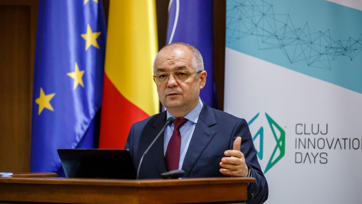 emil boc autorul taierii salariale din 2010 avertizeaza generatiile urmatoare vor plati factura