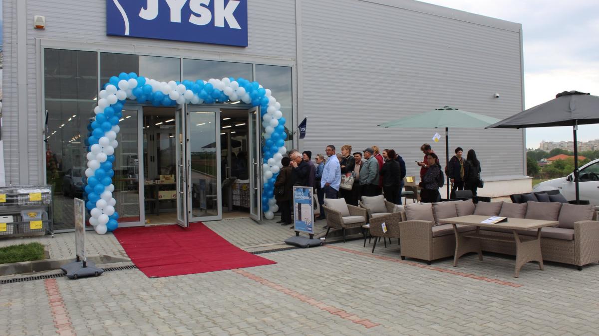 gigantul de mobila care vrea sa ajunga la 135 de magazine in romania