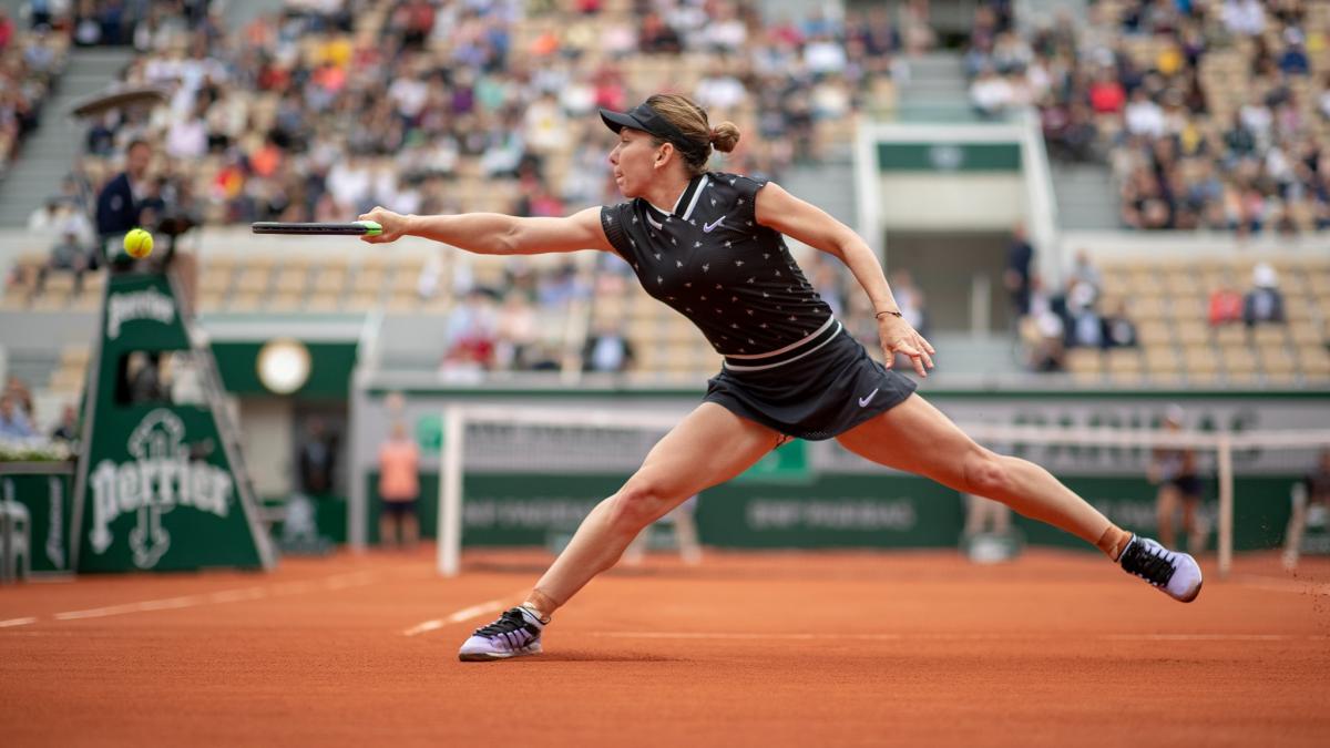 simona halep ii invita pe romani sa faca sport impreuna cu ea