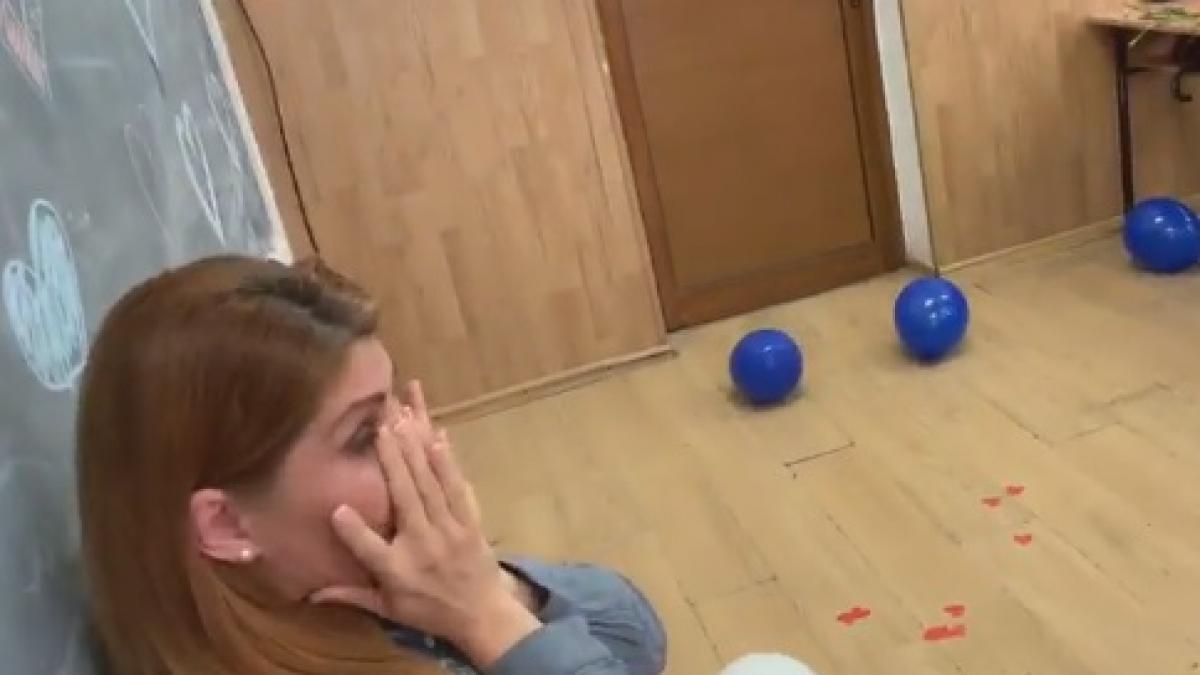 video o profesoara din olt va lipsi ceva vreme de la scoala in ultima zi cand a intrat in clasa a