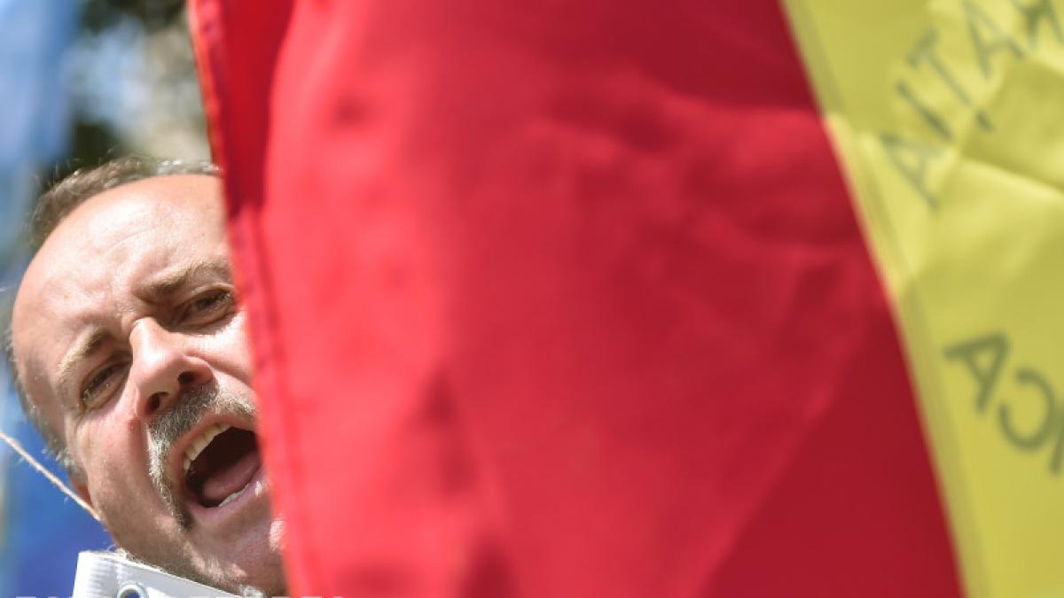 protest la palatul cotroceni pentru eliberarea lui dragnea din inchisoare