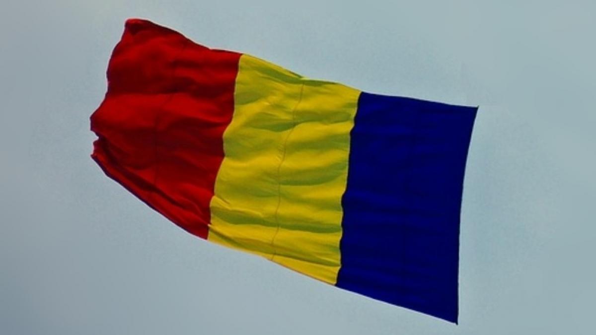 cinci femei romance judecate de unguri pentru ca au purtat tricolorul in piept