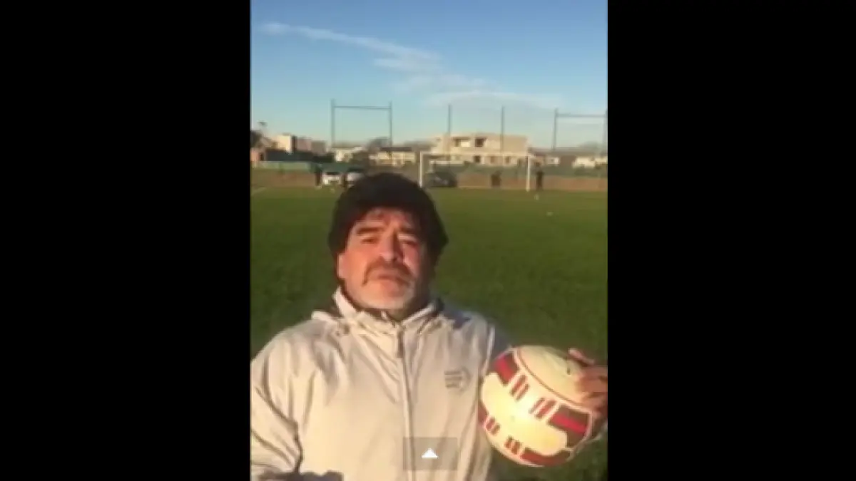 diego maradona iesire nervoasa dupa ce argentina a pierdut in fata columbiei tricoul asta il simti