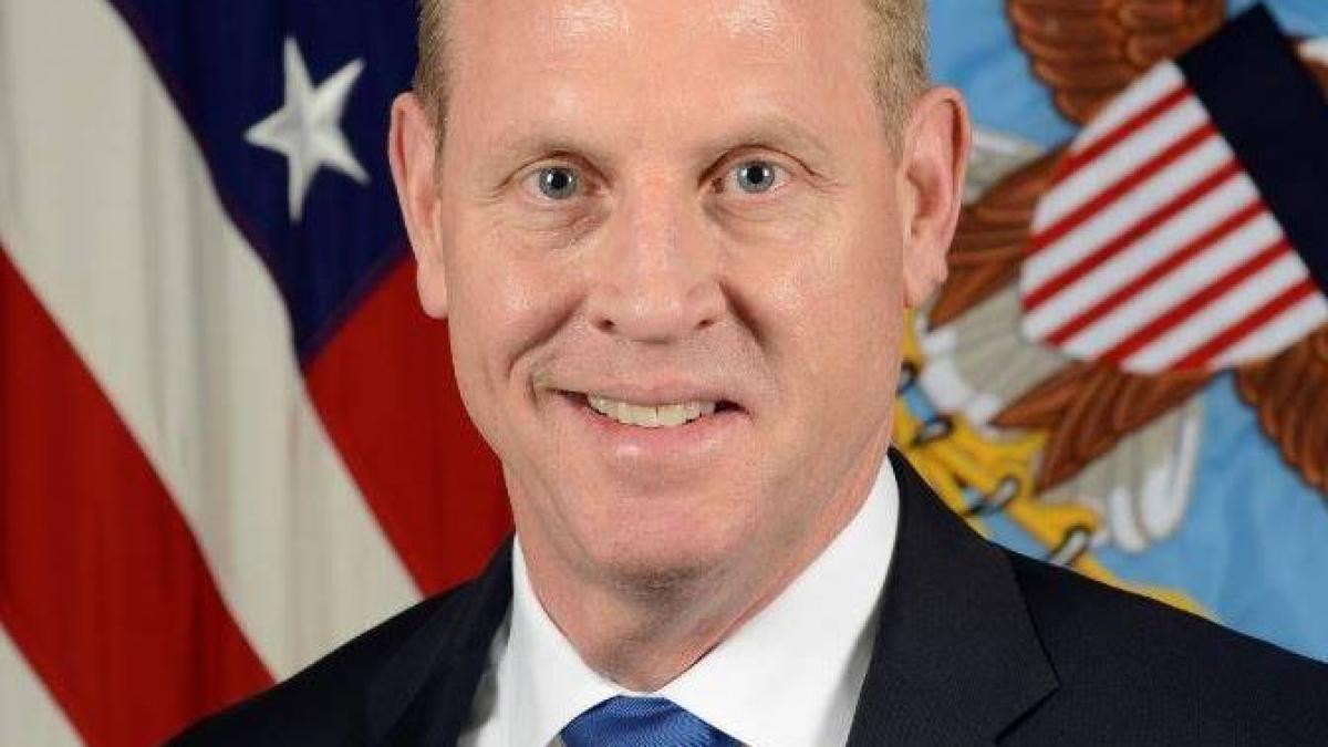 criza majora in sua seful interimar al pentagonului renunta la functie