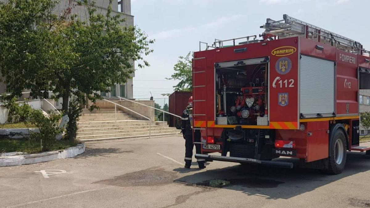 incendiu la spitalul din constanta 60 de persoane au fost evacuate