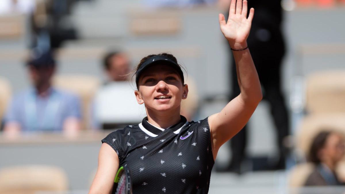 simona halep l a felicitat pe ion tiriac dupa ce a fost ales presedinte al frt