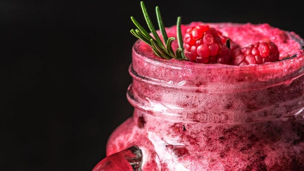 reteta smoothie cu zmeura si musli