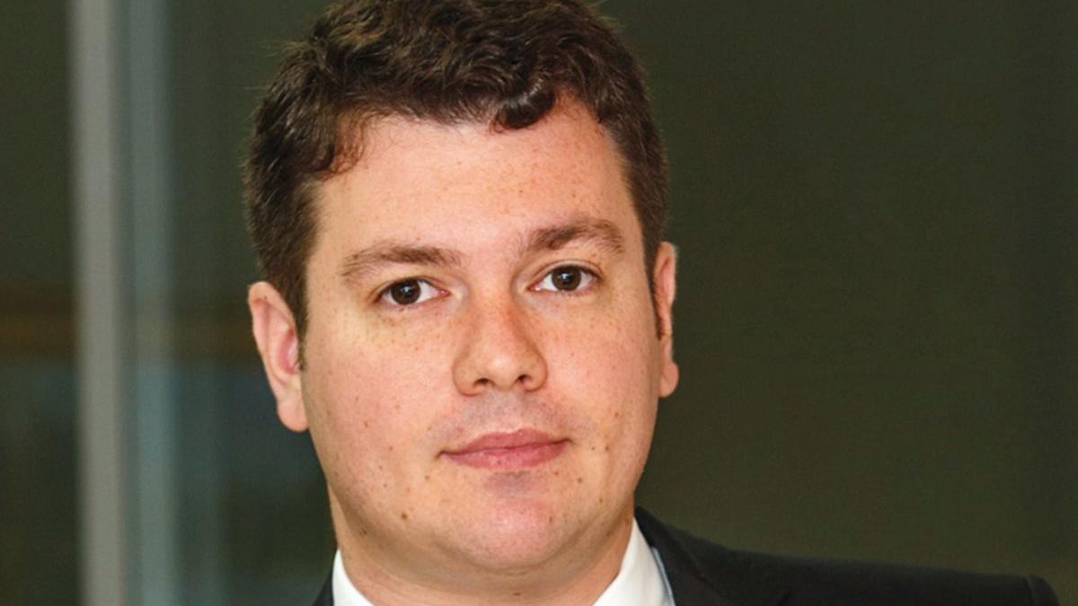 director la stat bonus de 216 salarii cine este tanarul sef de companie