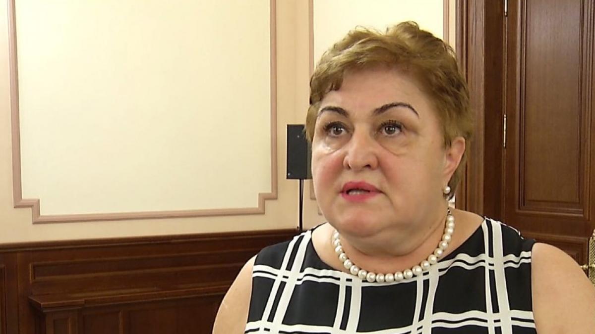 fals jurnal de supravietuire cartea document a jurnalistei ruxandra sararu