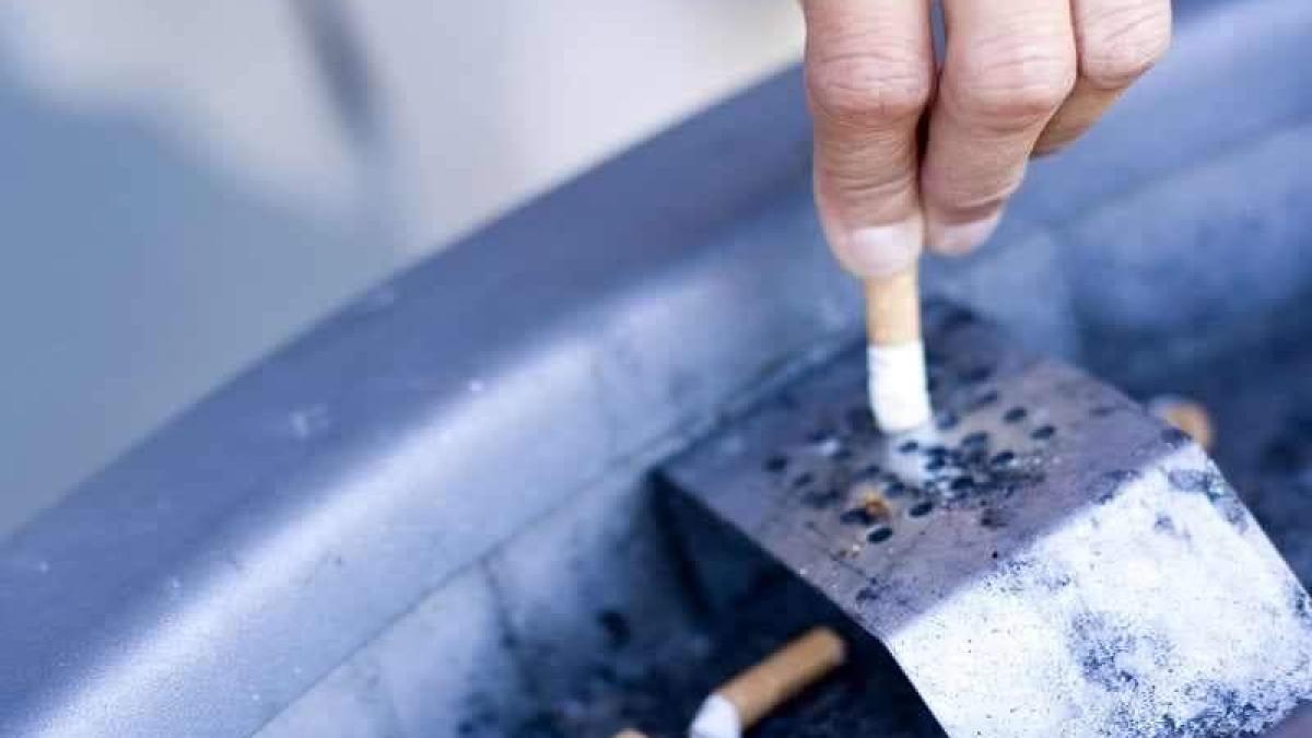 folosirea dispozitivelor electronice cu 95 la suta mai putin periculoasa decat tigarile ce trebuie