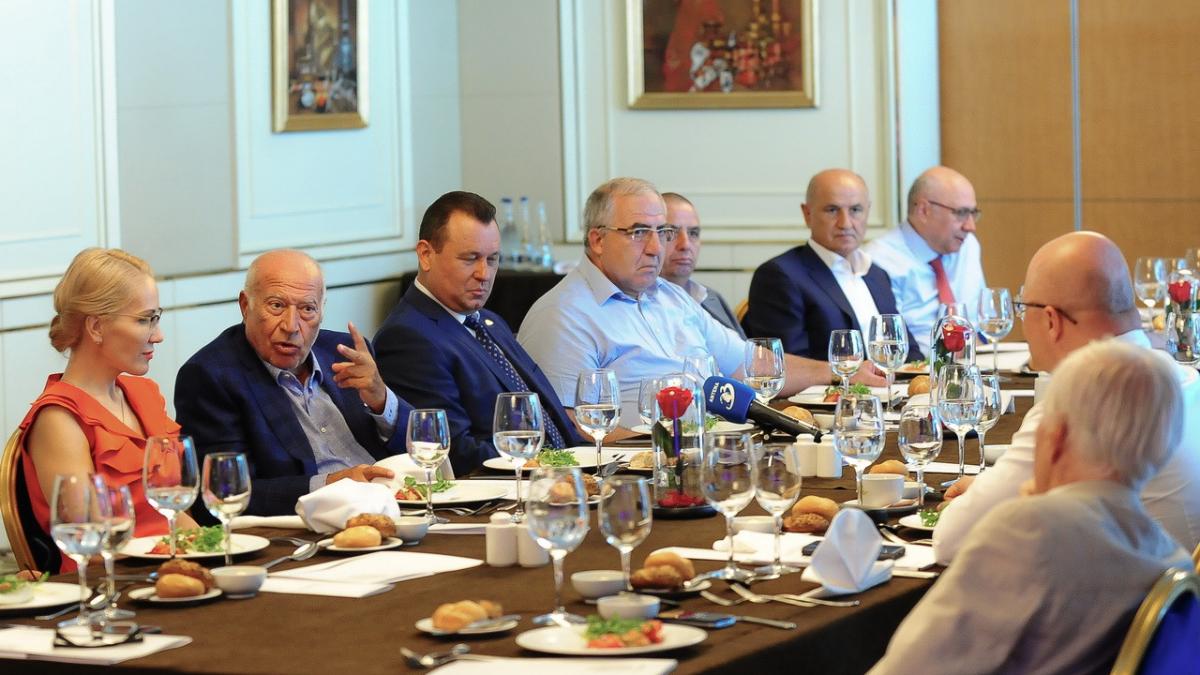 grupul de reflexie al senatului stiintific o noua dezbatere dedicata unor teme de interes major