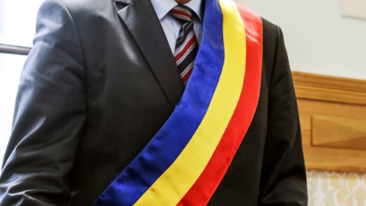 demnitari cu declaratii de avere socante au vile zeci de terenuri si bijuterii top trei al celor