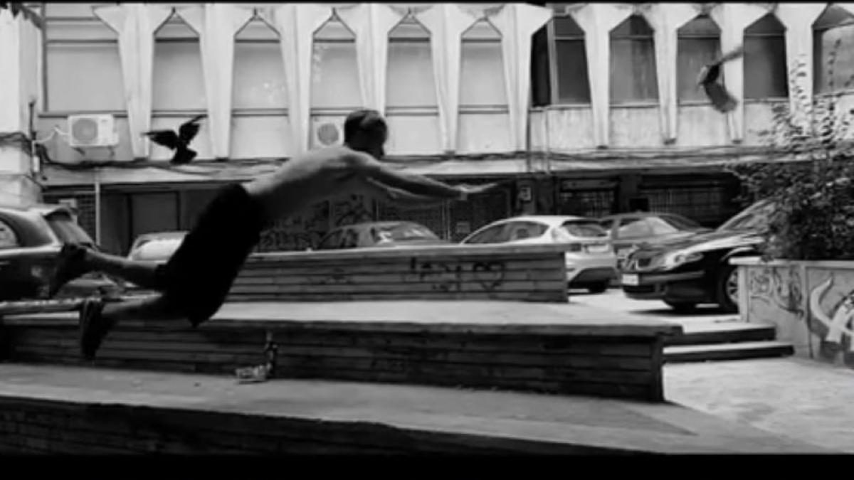 parkour un sport practicat de multi tineri
