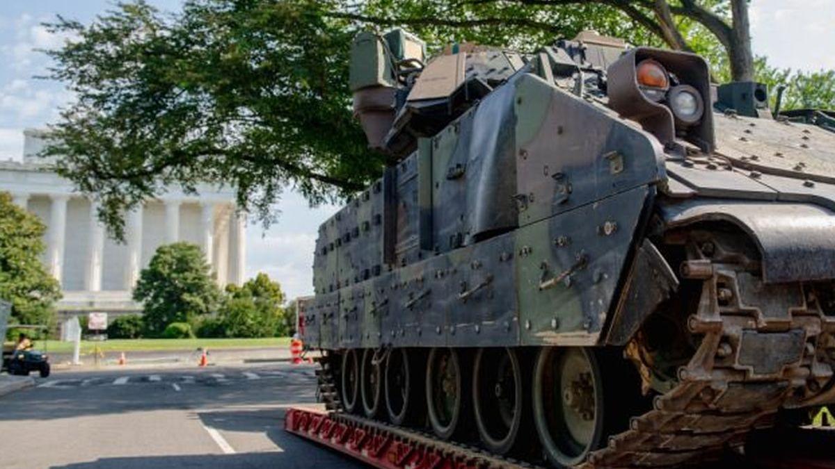 sinteza zilei imagini impresionante cu parada militara de ziua americii