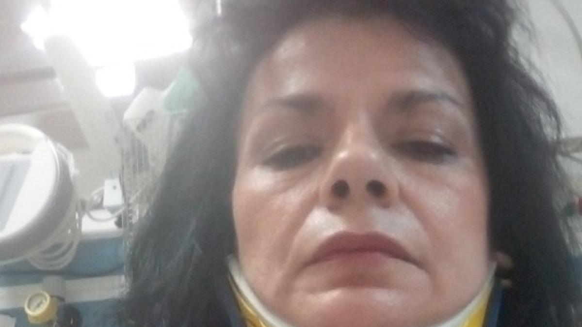 andreea se plimba aseara cu trotineta prin bucuresti cand s a intalnit cu un taximetrist ce a putut