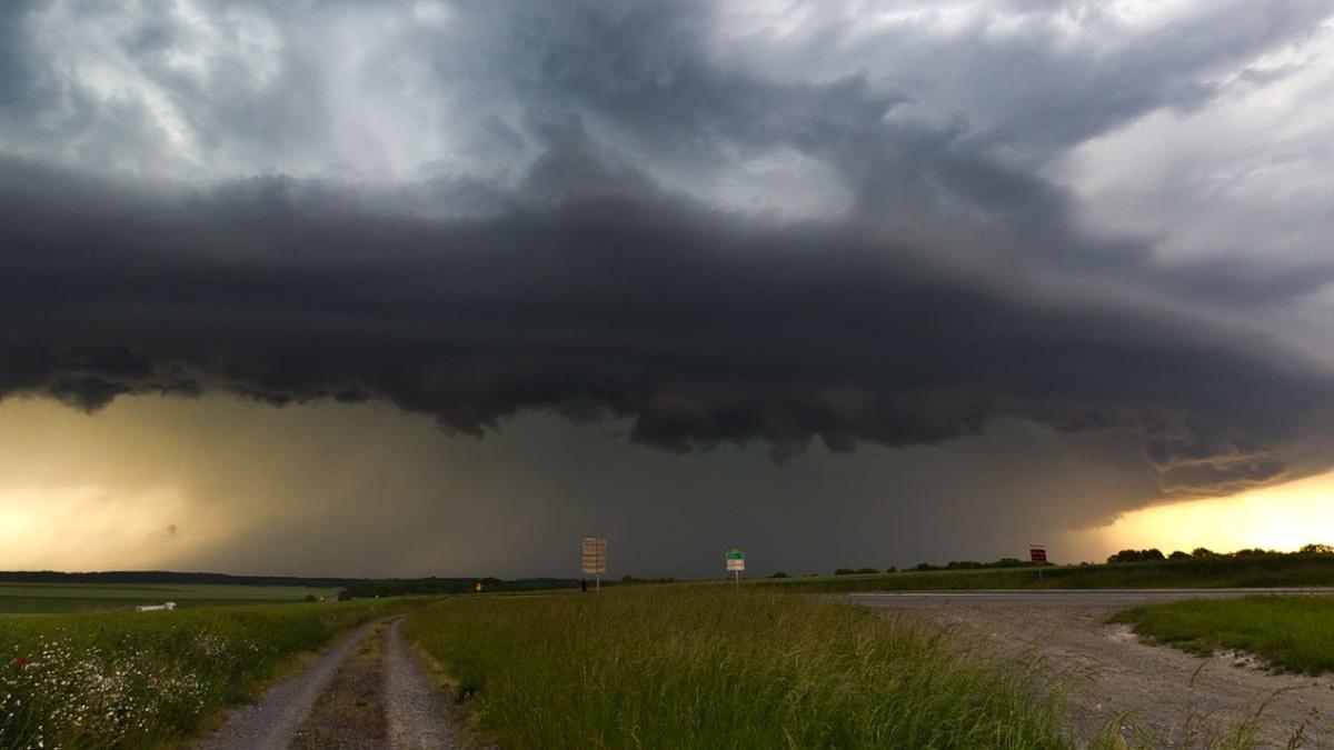 meteorologii au restrans codul galben de ploi si vijelii harta zonelor vizate