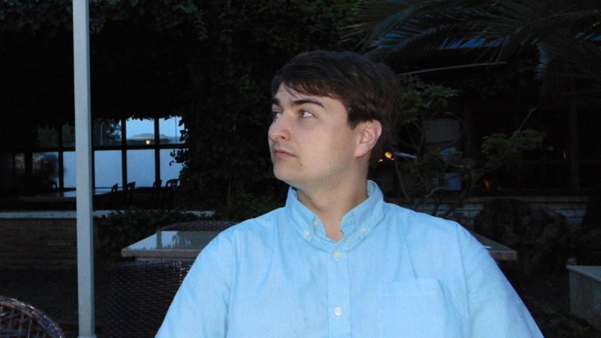 ce a scris tanarul din iasi care s a sinucis intr o garsoniera inchiriata in biletul de adio a