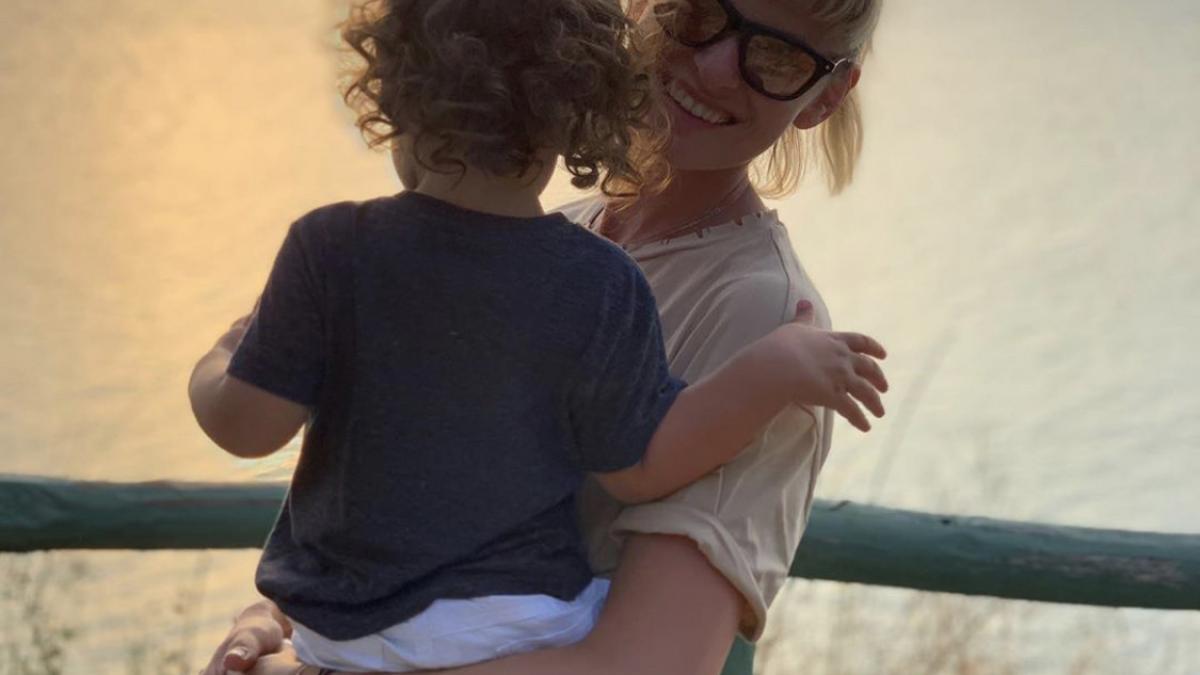 o actrita de la noi surprinsa de furtuna devastatoare din grecia tremuram din toate incheieturile