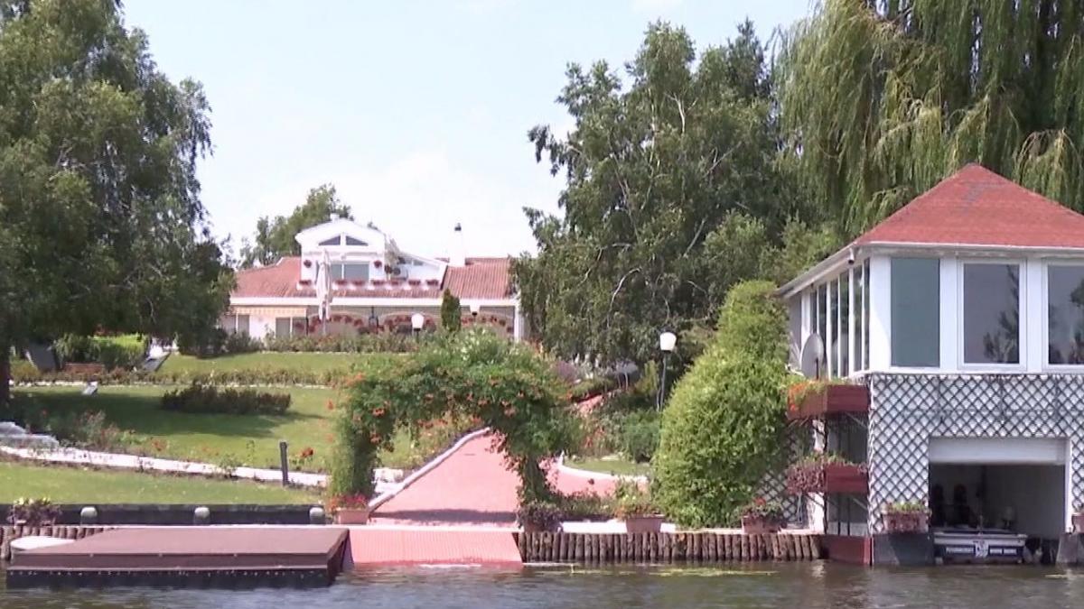 luxul si opulenta din romania cum arata vilele milionarilor din tara noastra