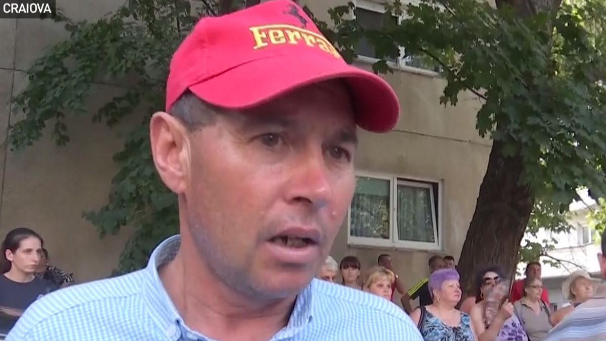 vasile saramat cel care a crescut o pe sorina acuzatii la adresa familiei adoptive isi bate joc de