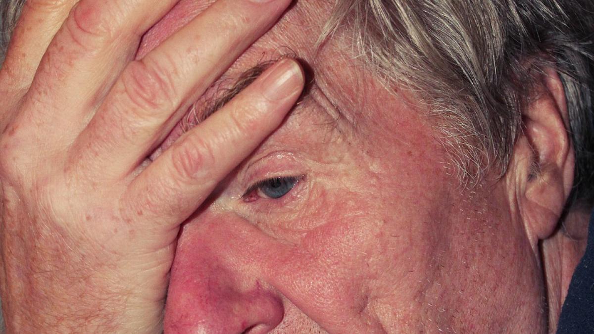 incredibil boala psihica de care sufera foarte multi romani in unele cazuri chiar toti membrii unei