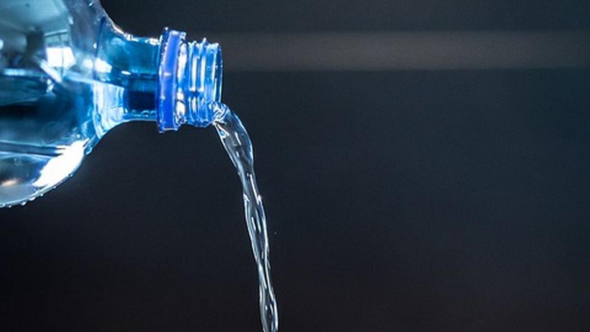 caz cutremurator un copil a fost la un pas de moarte dupa ce a ramas cu limba blocata intr o sticla