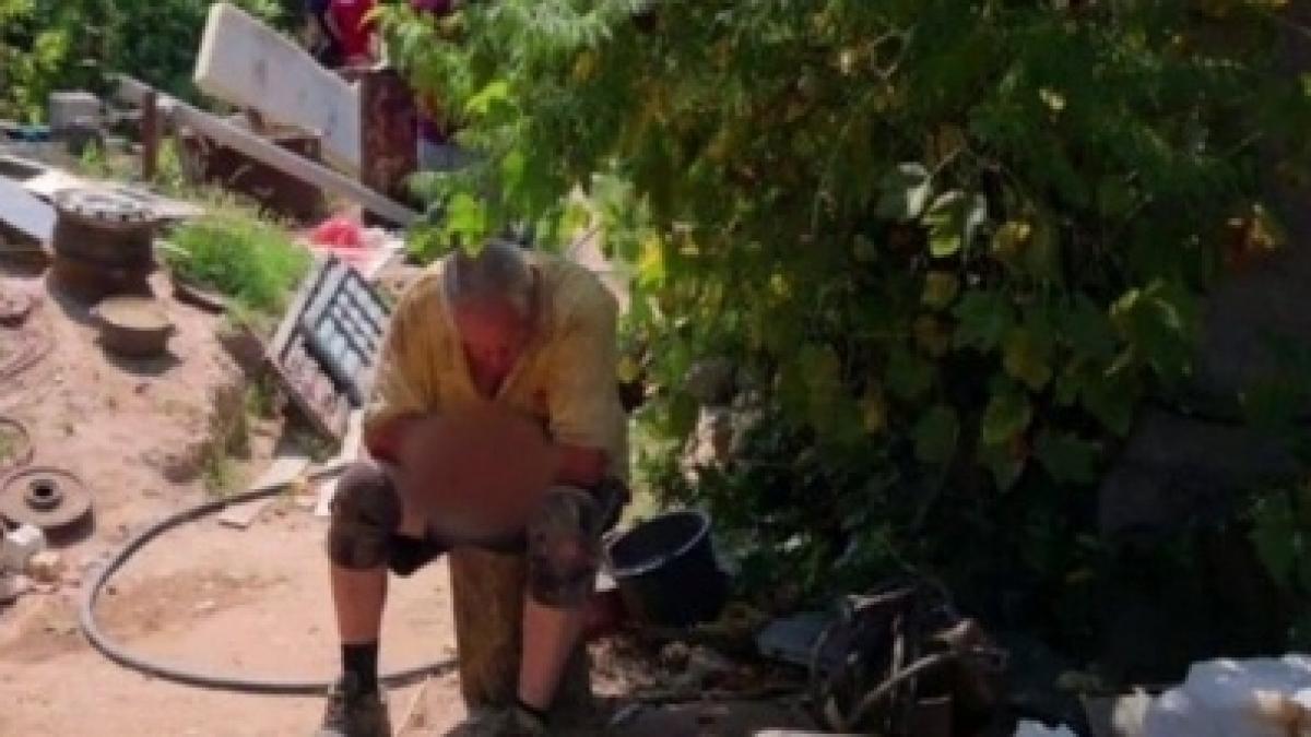 nepotul lui gheorghe dinca este un cunoscut cantaret de muzica populara