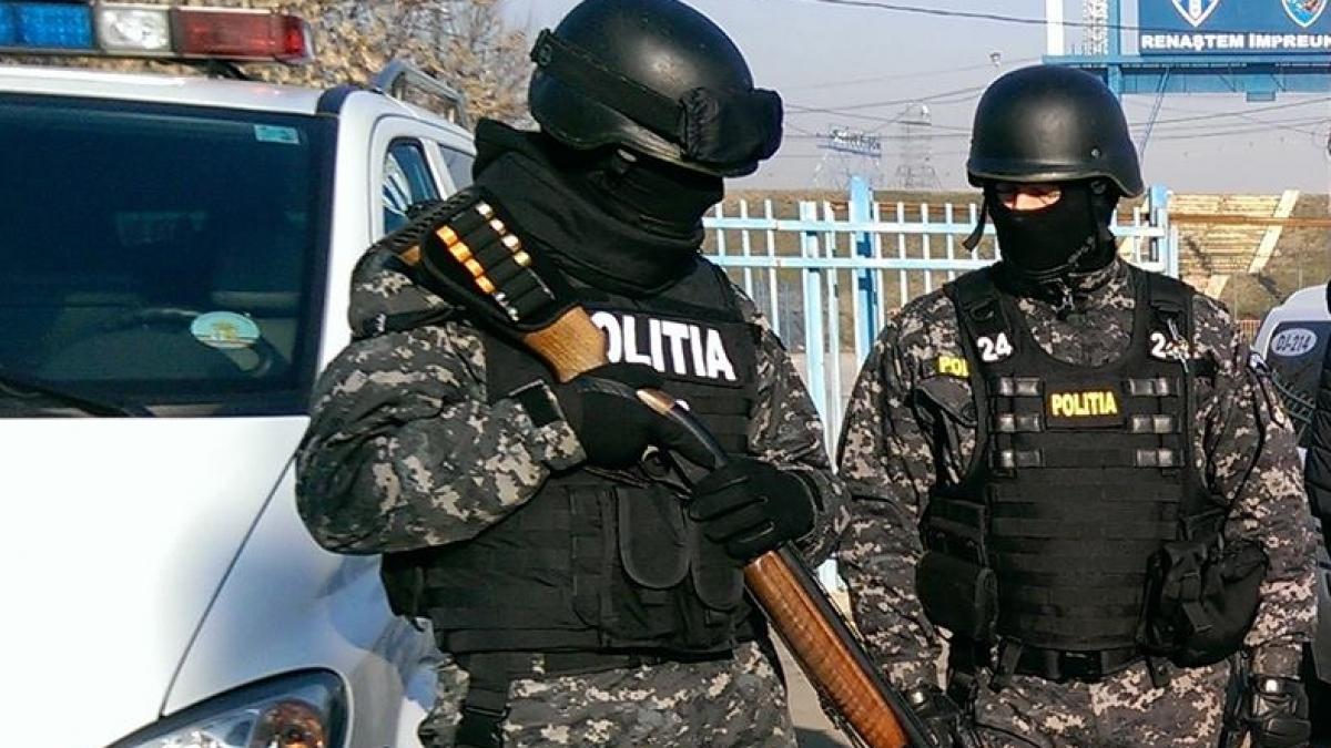 saru mana doamna psiholog am si eu o fata pentru evaluare a facut reclamatie ca a fost violata dar