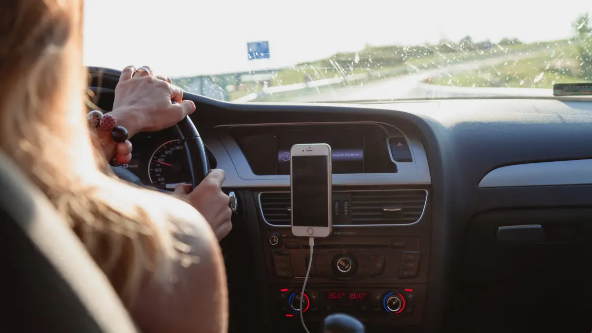 a cazut cu masina intr o prapastie iar rudele au cautat o peste tot dupa sase zile auoritatile au