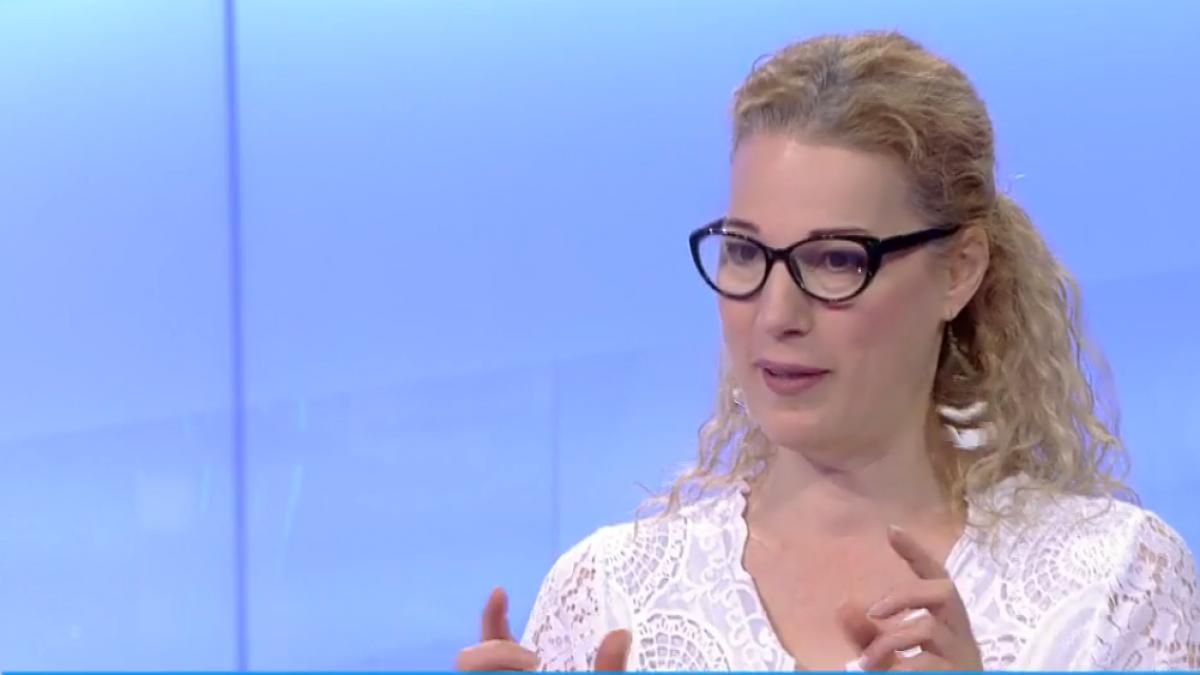 horoscop pentru primele zile din august cu camelia patrascanu sunteti pe cont propriu atentie la