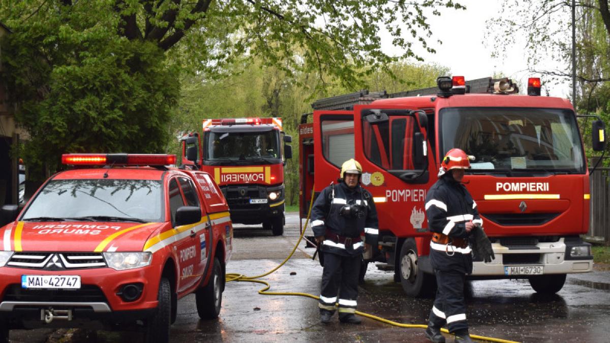 o femeie din timisoara a sunat la 112 si a spus ca s a blocat afara din locuinta dar ca a uitat o