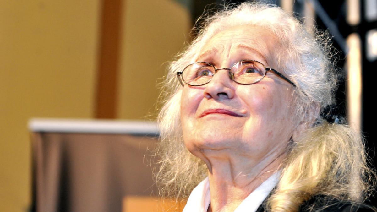 regizoarea catalina buzoianu va fi inmormantata marti la cimitirul bellu ortodox