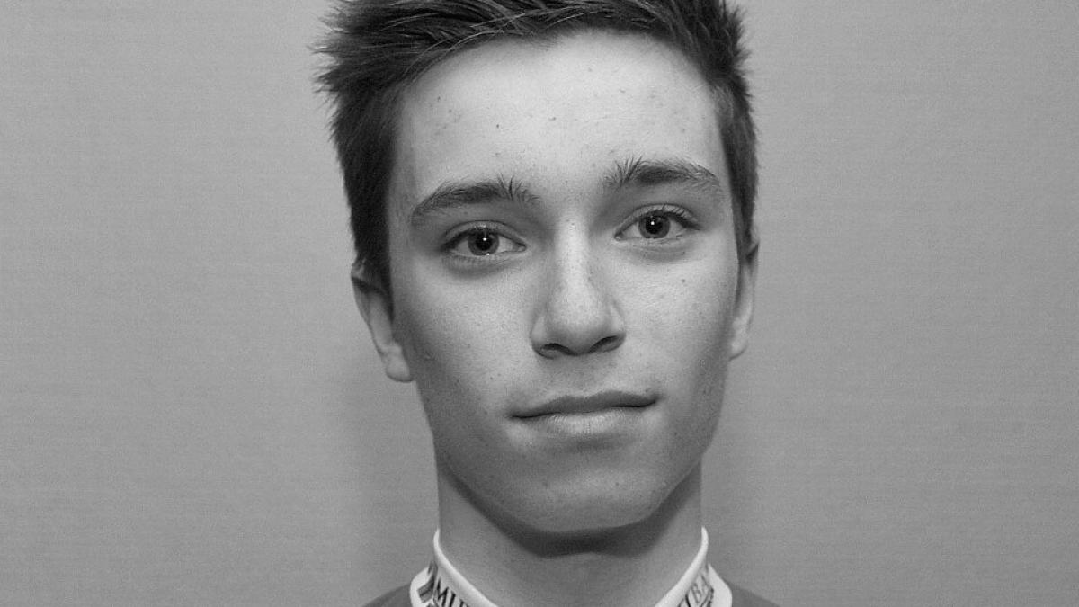 tragedie uriasa in lumea sportului a murit la 22 de ani dupa o cazatura groaznica