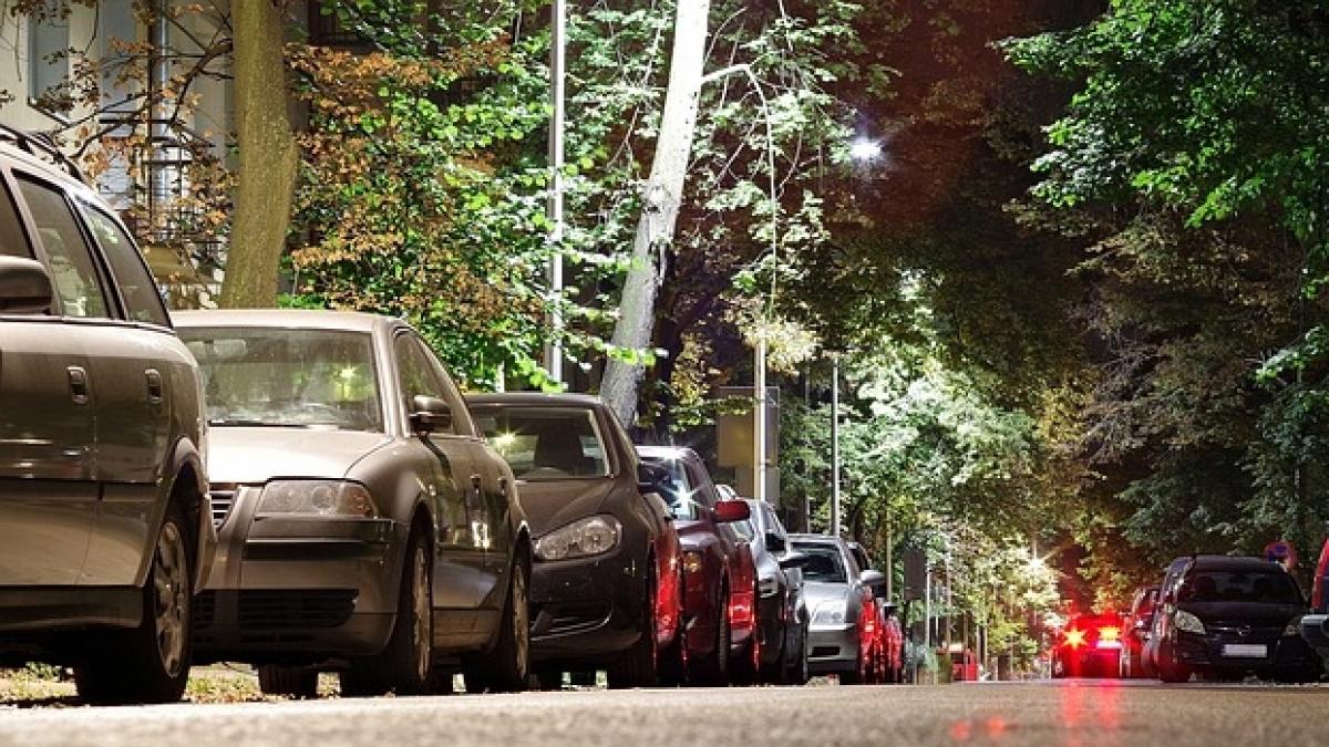 cristian si a gasit masina zgariata in bucuresti iar in parbriz era un biletel de la un barbat dupa