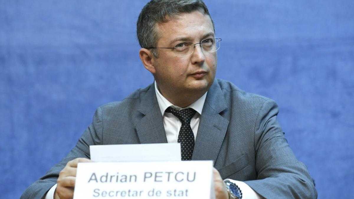 adrian petcu eliberat din functia de secretar de stat la mai