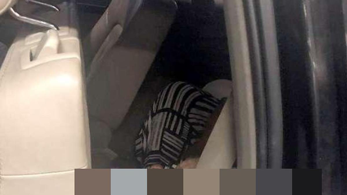 descoperire socanta a politistilor de frontiera din bors ce ascundea sub fusta o femeie care