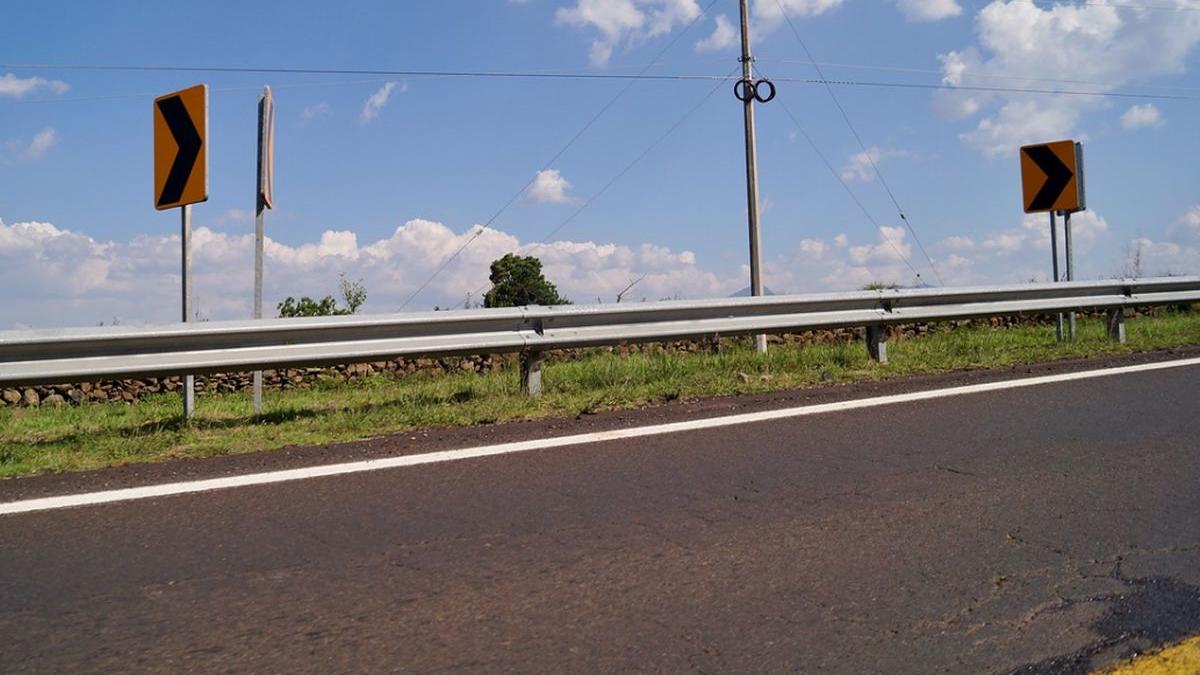 avertisment al politistilor pentru soferi nu opriti nejustificat pe banda de urgenta a autostrazilor