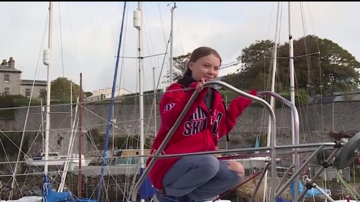 cine este tanara care va traversa atlanticul intr o barca cu panzev