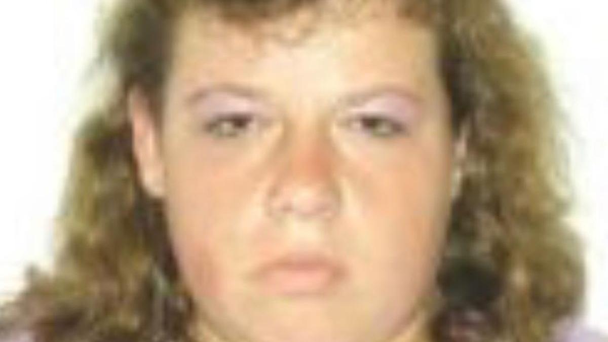 alina are 24 de ani si a disparut de la locul de munca fara urma fata e din bucuresti iar familia o