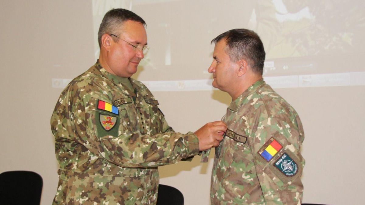 daniel petrescu numit general locotenent cu trei stele de klaus iohannis cine este noul loctiitor