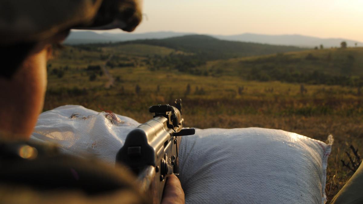 armata romana recruteaza civili cati bani poti sa primesti