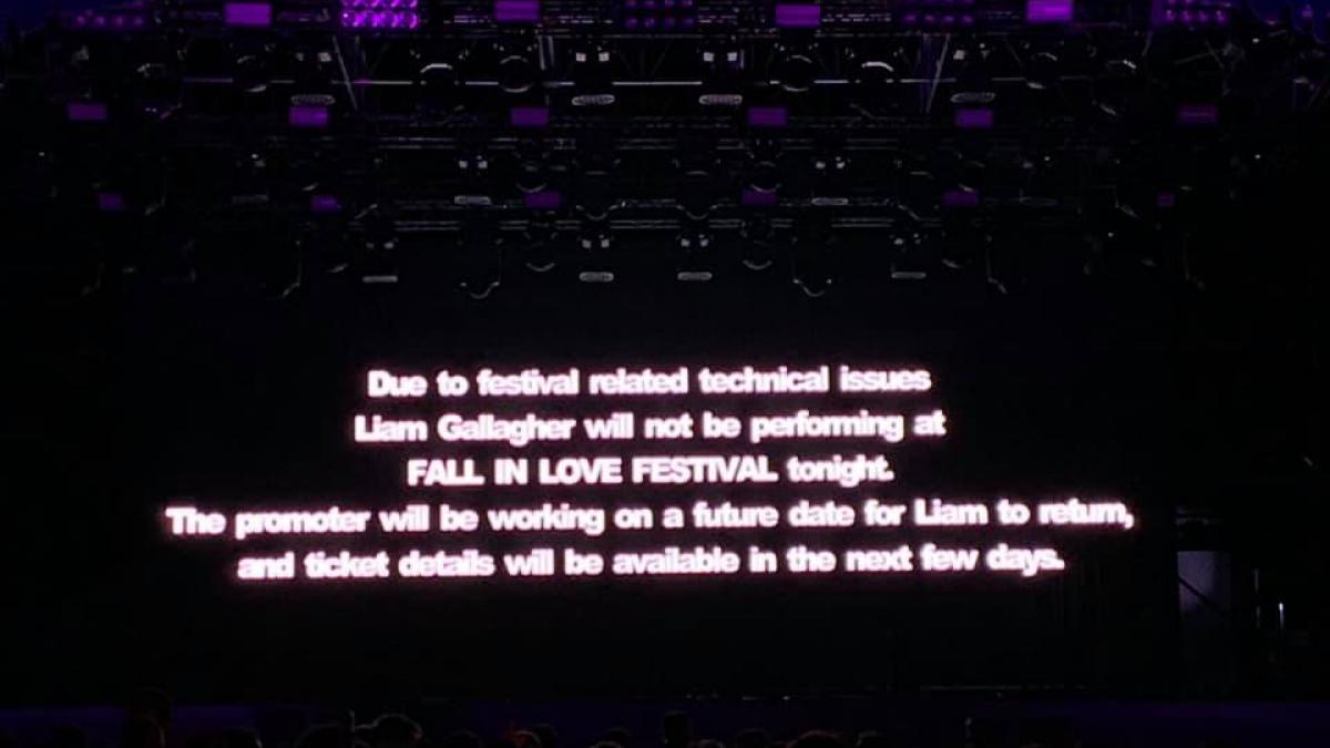 scandal la fall in love festival duminica seara liam gallagher nu a mai putut concerta din cauza