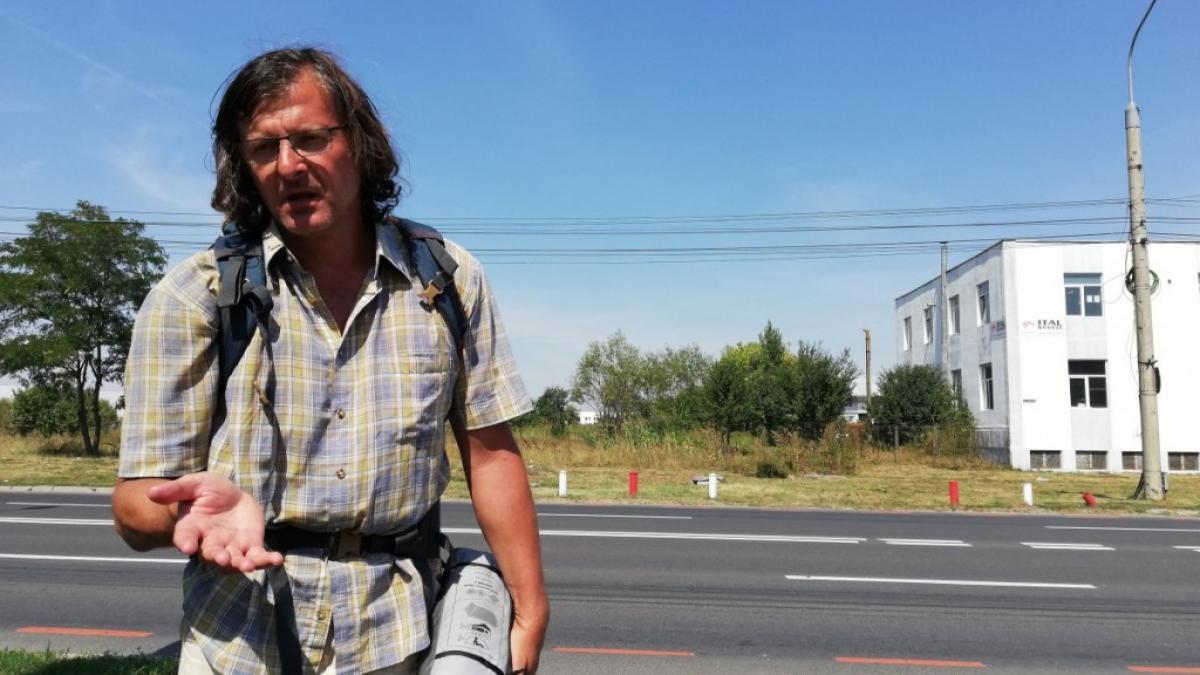 un roman a luat o decizie de a dreptul inedita toti cred ca e o nebunie dar el e ferm pe pozitie am