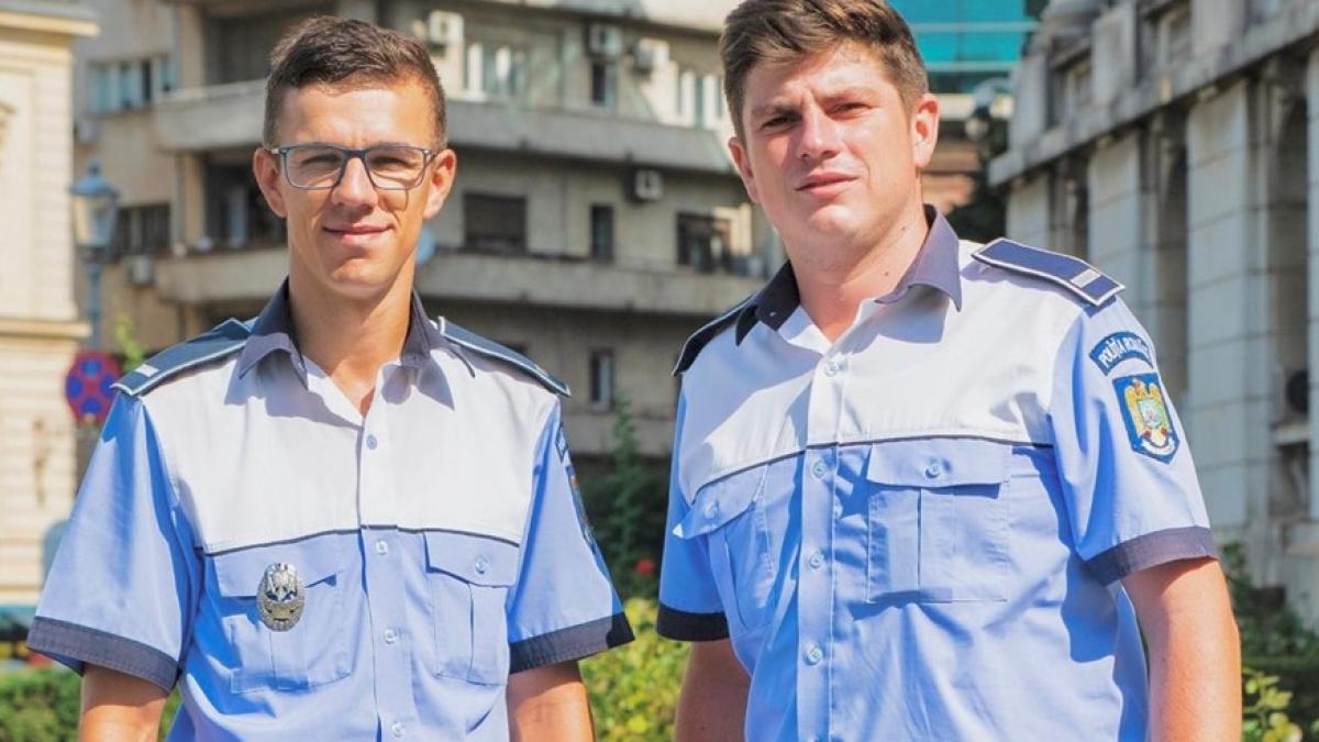 silviu si sorin doi politisti din bucuresti se intorceau de la un accident cand au vazut o masina