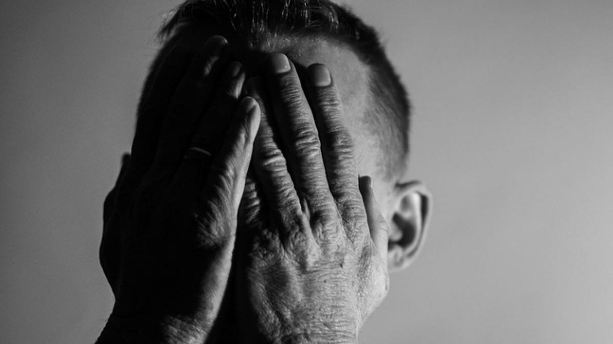 un celebru cantaret a dezvaluit ca sufera de schizofrenie asta e realitatea mea