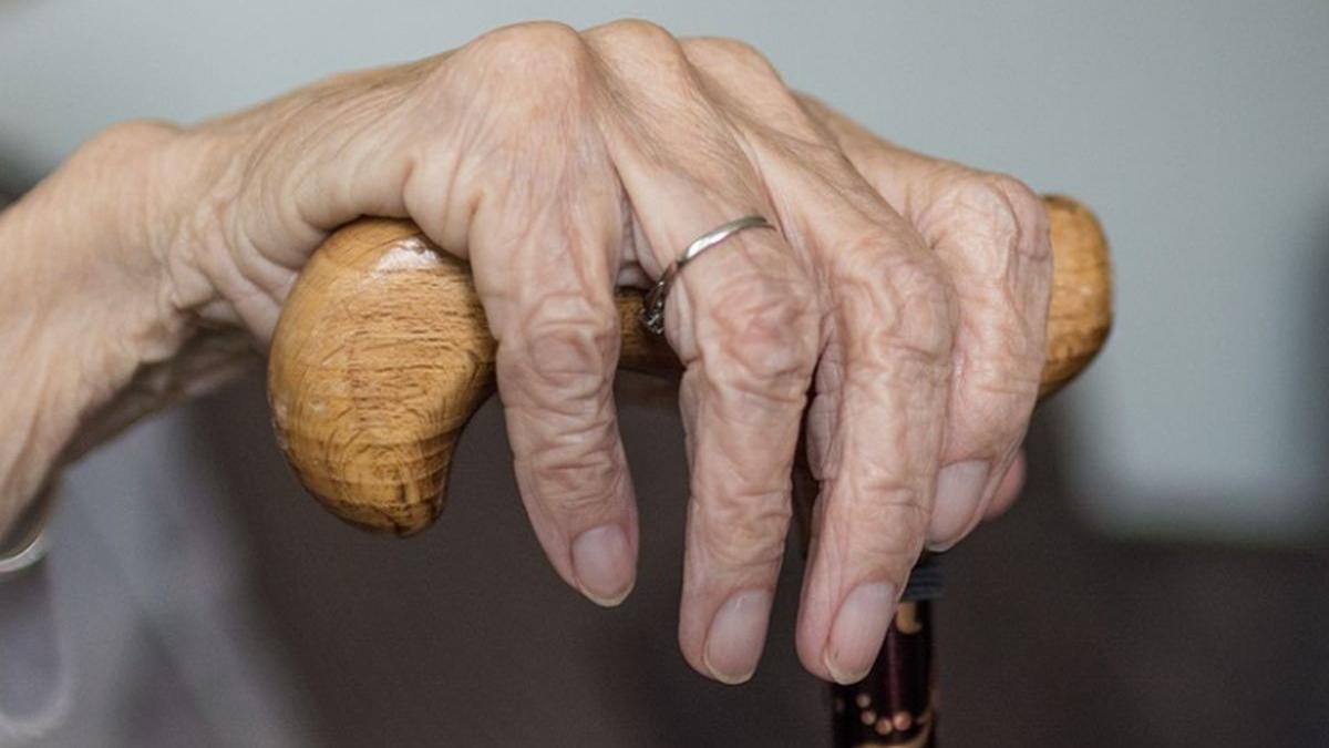 o femeie de 83 de ani a ramas blocata in toaleta timp de sase zile cum a fost gasita