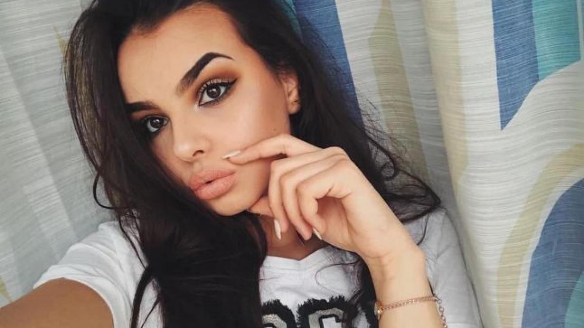 alice se ducea sa si ia actele de la liceu dar a patit ceva naucitor ce i a facut directorul e insa