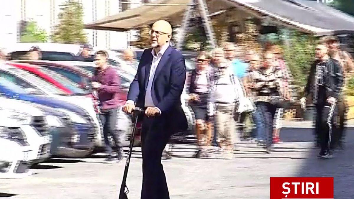 kelemen hunor aparitie surpriza la bec liderul udmr a venit cu trotineta electrica