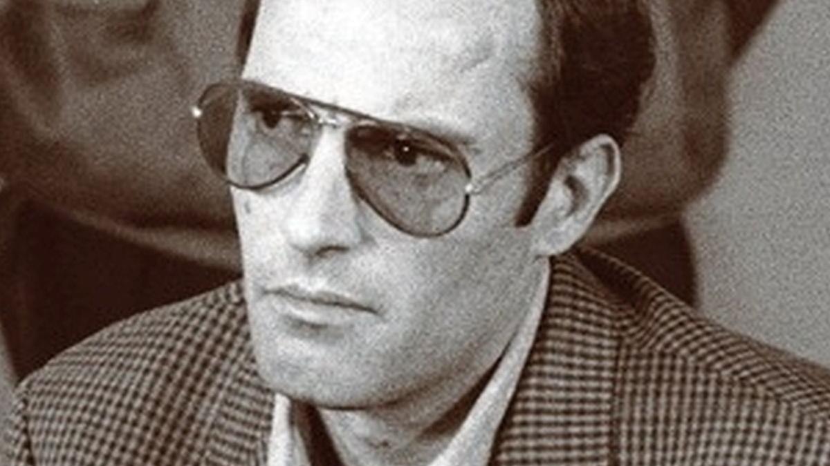 s a iubit cu nicu ceausescu si au vrut sa se casatoreasca dar elena a innebunit cand a aflat ce i a