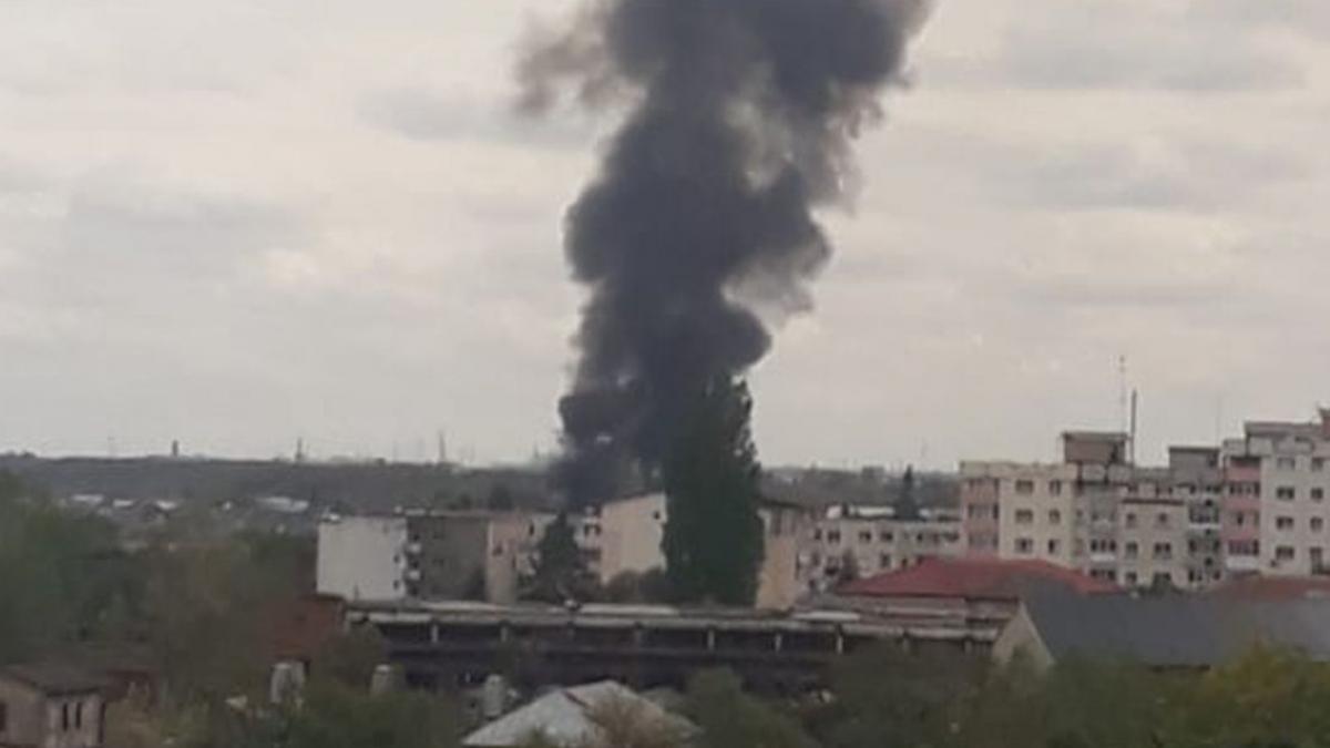 incendiu violent la o fabrica din pitesti video